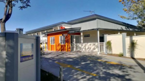 Отель Gunnedah Lodge Motel  Ганнеда